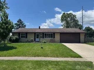 1006 Terracewood Dr, Englewood, OH 45322