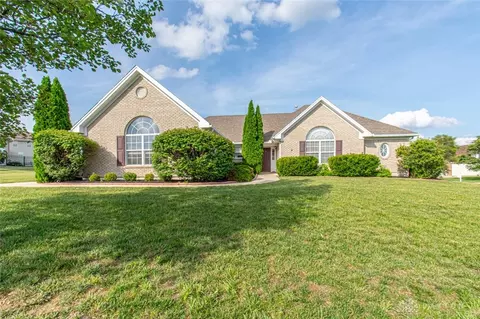 1264 Windsor Dr, Dayton, OH 45434