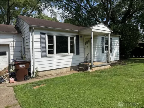8176 Martz Paulin Rd, Franklin, OH 45005