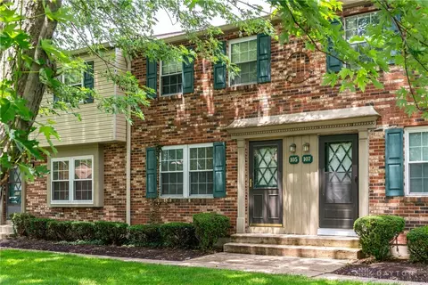 105 Marco Ln, Dayton, OH 45458