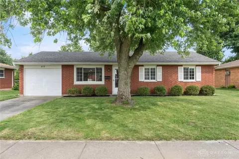 875 Tomahawk Trl, Xenia, OH 45385