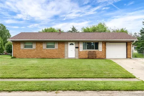 2004 Redstone Dr, Fairborn, OH 45324