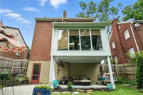 Exterior - 2967 Mapleleaf Ave, Cincinnati, OH 45212 photo 4 of 8