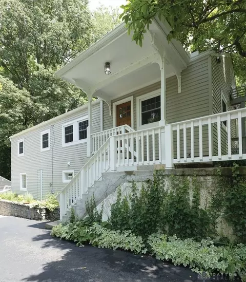 2324 Shelterwood Dr, Dayton, OH 45409