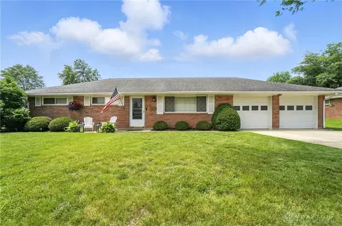 903 Meadow Ln, Lebanon, OH 45036