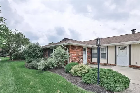8768 Washington Colony Dr, Dayton, OH 45458