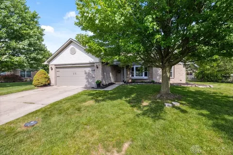 2356 Pewter Hills Ct, Miamisburg, OH 45342