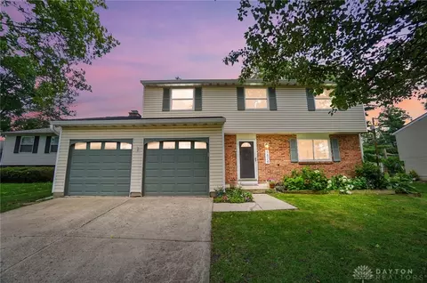 1424 Hillary Ln, Mason, OH 45040