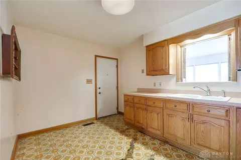 524 Rosewood Ave, Springfield, OH 45506 photo 14