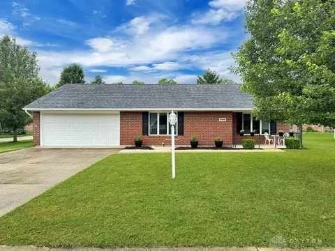 606 Dorothy Moore Ave, Urbana, OH 43078