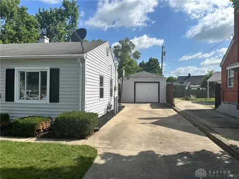 1111 Long St, Troy, OH 45373 photo 4