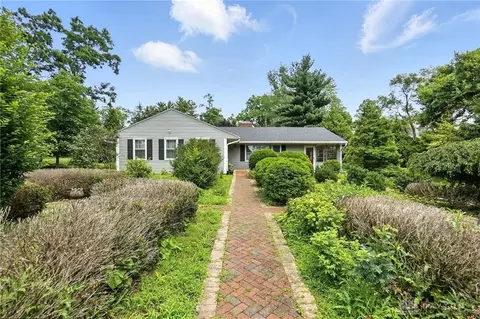 4540 Twilight Hill Dr, Kettering, OH 45429 photo 5
