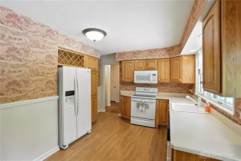 4540 Twilight Hill Dr, Kettering, OH 45429 photo 17