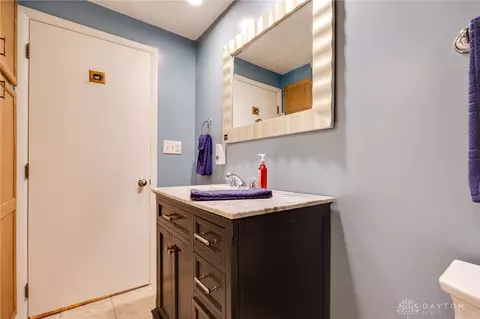 Bath - 761 Dorchester Dr, Springfield, OH 45506 photo 3 of 6