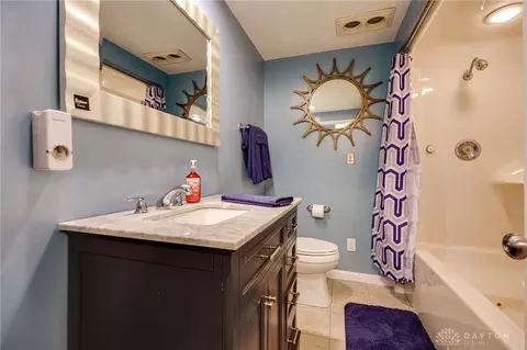Bath - 761 Dorchester Dr, Springfield, OH 45506 photo 1 of 6