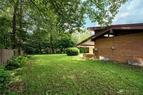 Exterior - 761 Dorchester Dr, Springfield, OH 45506 photo 11 of 18