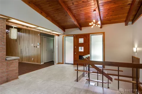 Entry Way - 761 Dorchester Dr, Springfield, OH 45506 photo 3 of 3