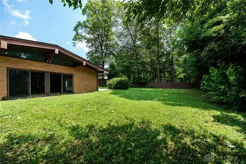 Exterior - 761 Dorchester Dr, Springfield, OH 45506 photo 16 of 18