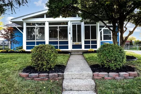 1207 Gridley Dr, Dayton, OH 45432