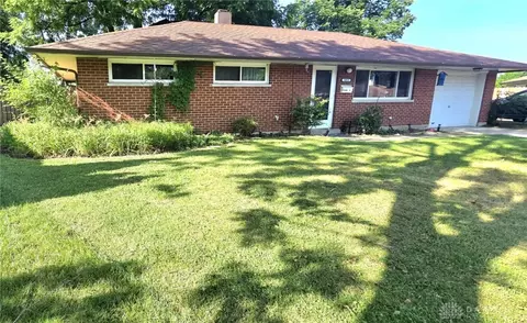 5012 Neyer Ct, Huber Heights, OH 45424