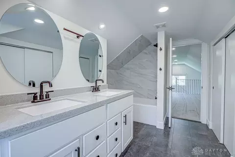 Bath - 3104 Celeron Ave, Cincinnati, OH 45209 photo 3 of 3