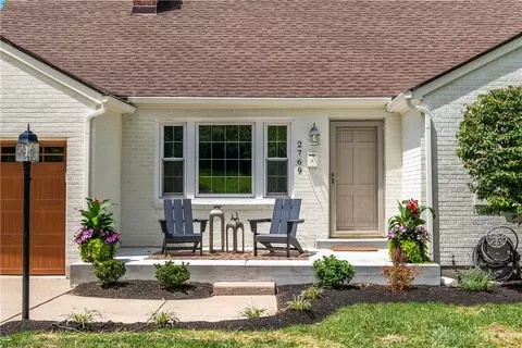 Exterior - 2769 Hilton Dr, Dayton, OH 45409 photo 2 of 7