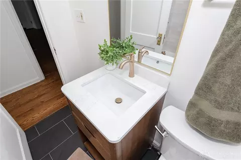 Bath - 2769 Hilton Dr, Dayton, OH 45409 photo 3 of 7