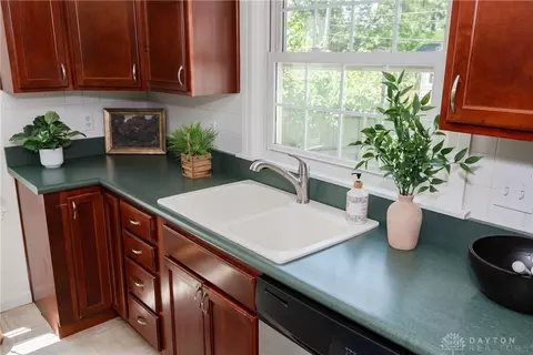 Kitchen - 2769 Hilton Dr, Dayton, OH 45409 photo 2 of 6