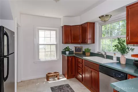 Kitchen - 2769 Hilton Dr, Dayton, OH 45409 photo 6 of 6