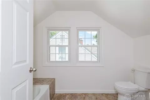 Bath - 2769 Hilton Dr, Dayton, OH 45409 photo 7 of 7