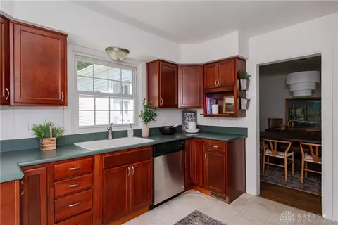 Kitchen - 2769 Hilton Dr, Dayton, OH 45409 photo 3 of 6