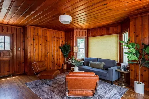 Living - 2769 Hilton Dr, Dayton, OH 45409 photo 7 of 8