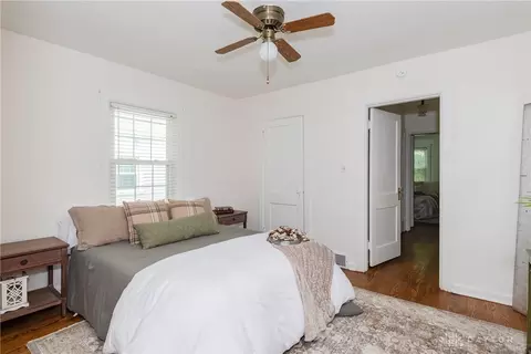 Bedroom - 2769 Hilton Dr, Dayton, OH 45409 photo 1 of 5