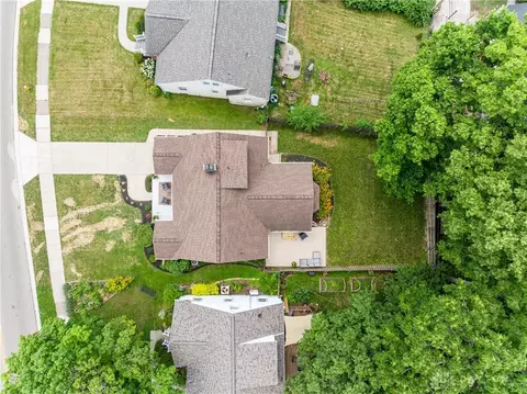 View/Area - 2769 Hilton Dr, Dayton, OH 45409 photo 7 of 12