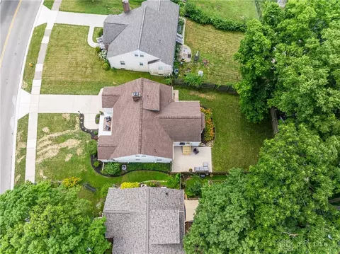 View/Area - 2769 Hilton Dr, Dayton, OH 45409 photo 6 of 12