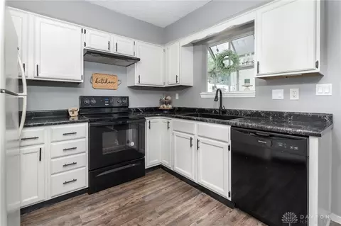 3163 Gracemore Ave, Dayton, OH 45420 photo 12