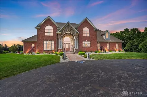 10568 N Casstown Sidney Rd, Piqua, OH 45356