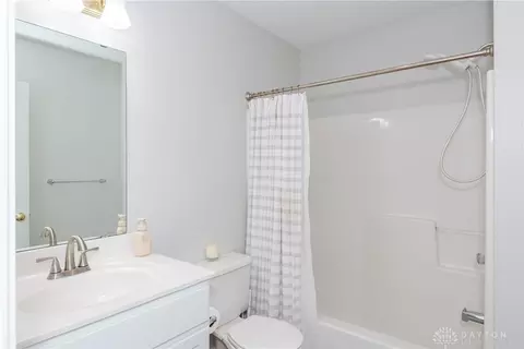 Bath - 1129 Eureka Dr, Kettering, OH 45419 photo 1 of 6