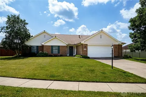 6426 Anvil Dr, Waynesville, OH 45068