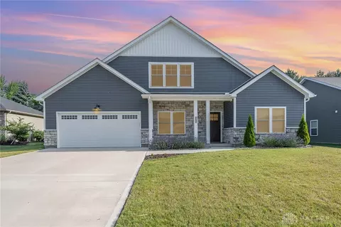 2719 Executive Dr, Troy, OH 45373