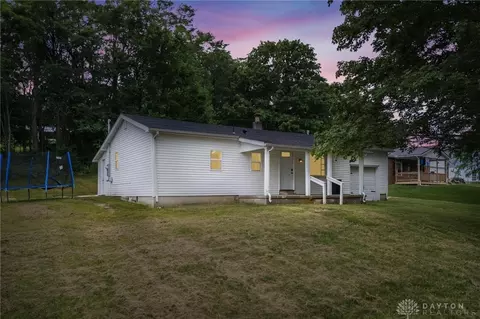 8744 E Us Rt 50, Hillsboro, OH 45133