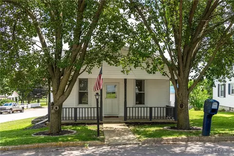724 Walnut St, Lewisburg, OH 45338