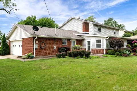 Exterior - 1109 Carlo Dr, Kettering, OH 45429 photo 5 of 12