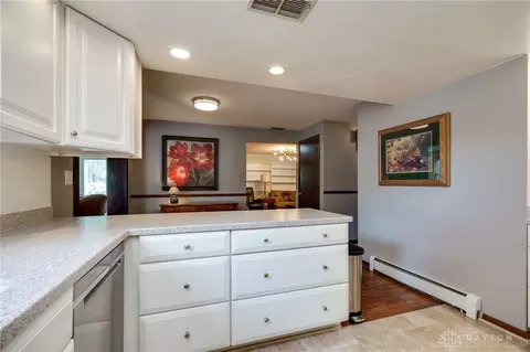 Kitchen - 1109 Carlo Dr, Kettering, OH 45429 photo 4 of 6