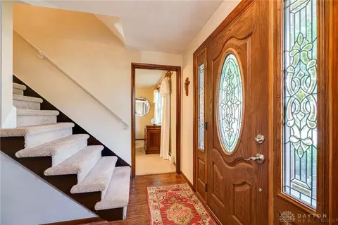 Entry Way - 1109 Carlo Dr, Kettering, OH 45429 photo 3 of 7