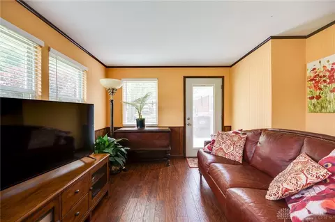 Living - 1109 Carlo Dr, Kettering, OH 45429 photo 6 of 13