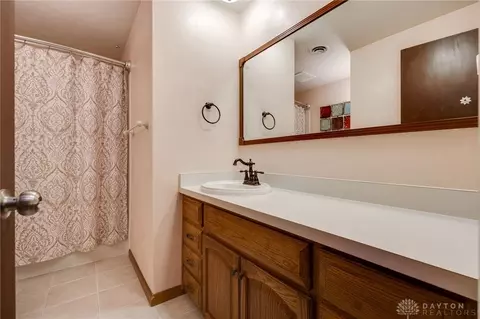 Bath - 1109 Carlo Dr, Kettering, OH 45429 photo 3 of 3