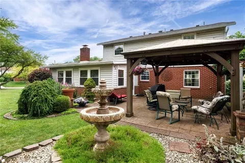 Exterior - 1109 Carlo Dr, Kettering, OH 45429 photo 10 of 12