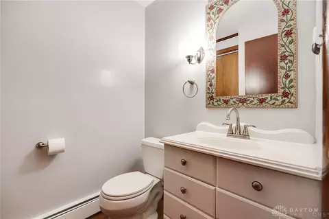 Bath - 1109 Carlo Dr, Kettering, OH 45429 photo 1 of 3