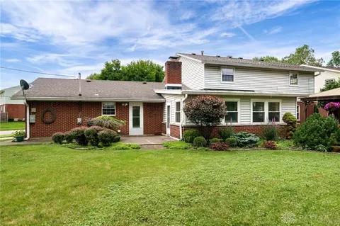Exterior - 1109 Carlo Dr, Kettering, OH 45429 photo 7 of 12